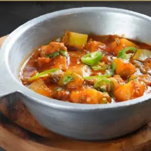 TAJEN MIT HÄHNCHEN